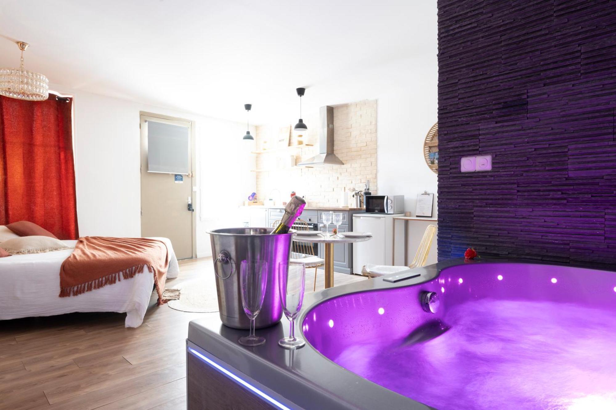 Loft Romantique - Spa Privatif - Spa Noctambulles Hyères Eksteriør billede