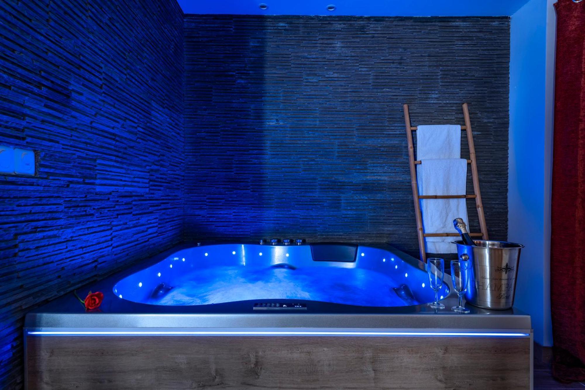 Loft Romantique - Spa Privatif - Spa Noctambulles Hyères Eksteriør billede