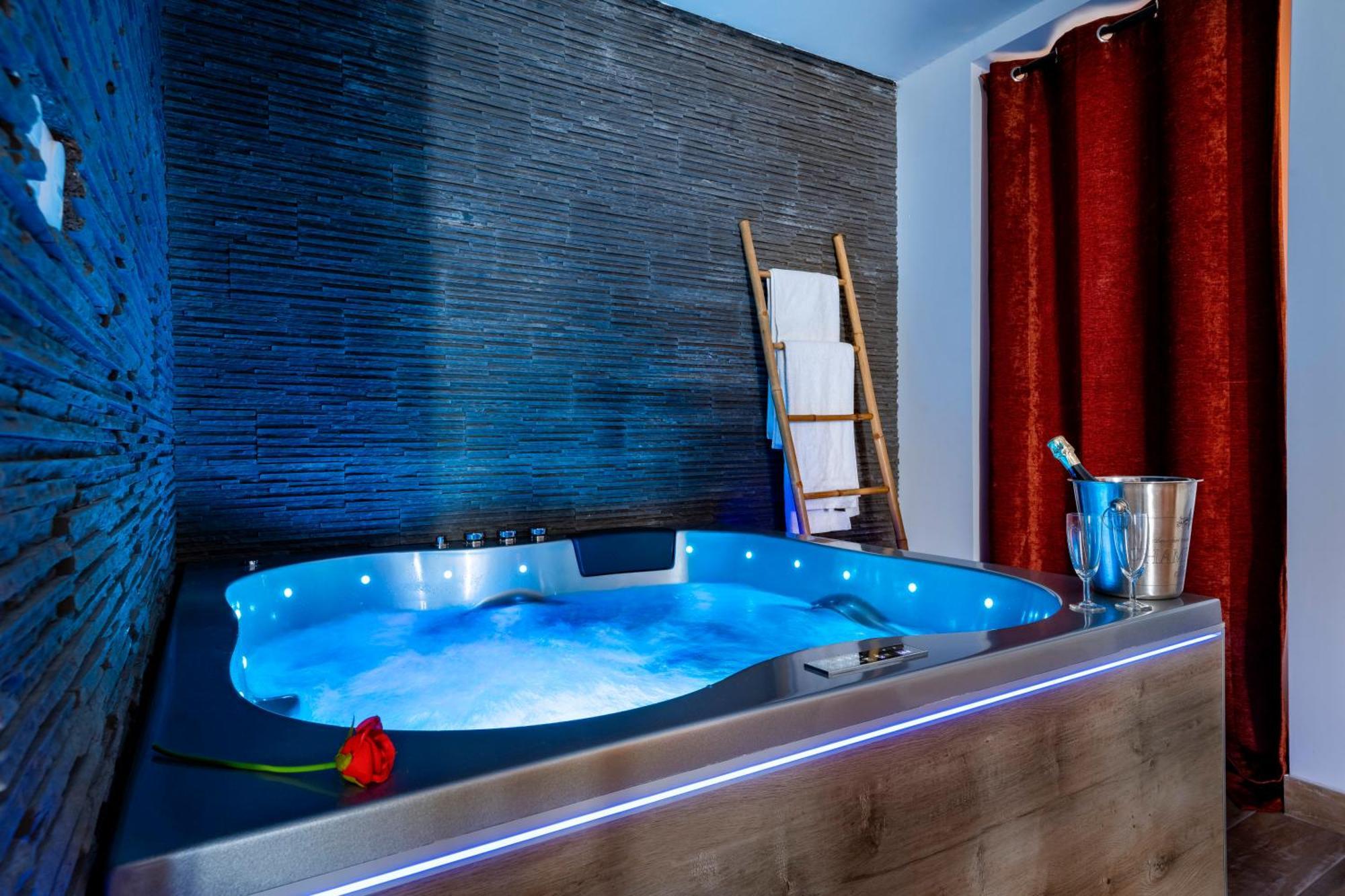 Loft Romantique - Spa Privatif - Spa Noctambulles Hyères Eksteriør billede